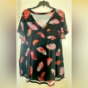 Torrid 1 Women's Black Feather Print Top